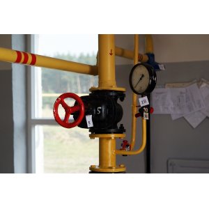 Проверка (наладка) оборудования, установленного в пунктах редуцирования газа. Его исправность напрямую влияет на безопасную и безаварийную эксплуатацию газовых сетей в течение года.